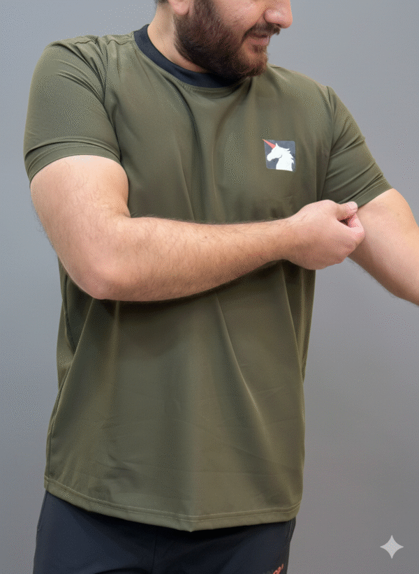 Micro Stretch T-shirt for Casual and Gym Use - Image 2